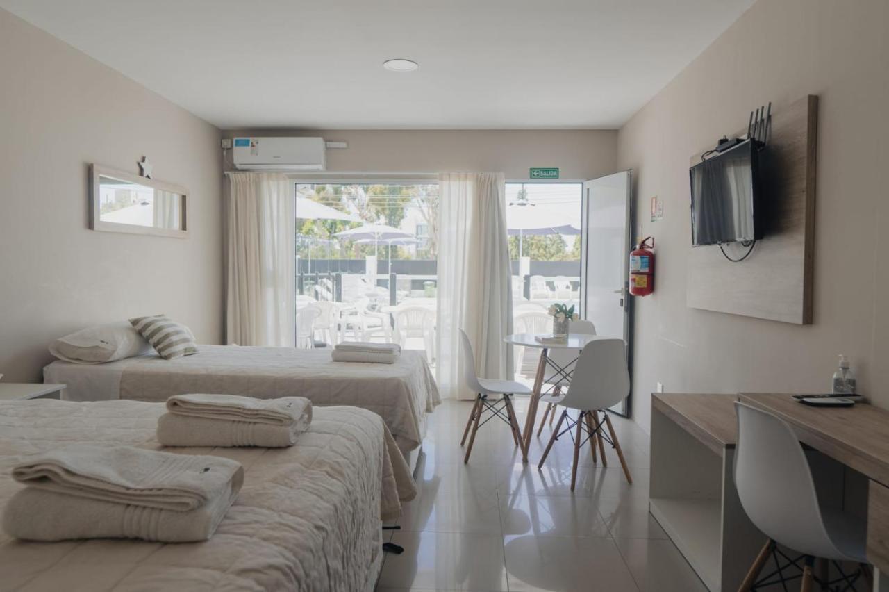 Saint Uriel Aparthotel Puerto Madryn Exteriör bild